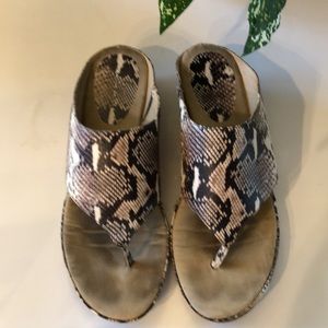 Tahari low wedge sandal Collection